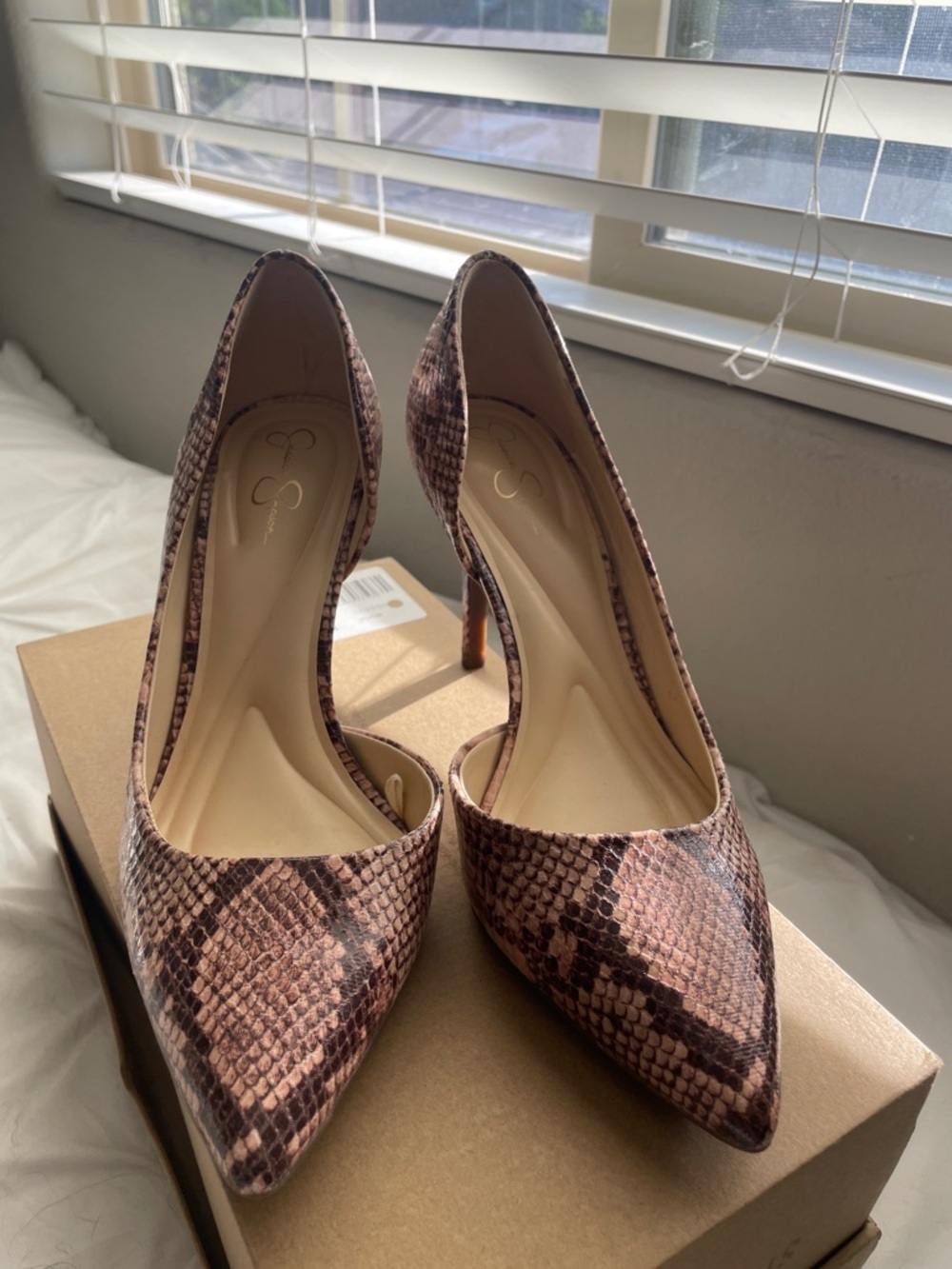 Jessica Simpson Women's Snake-Print Pointed Toe Pumps in Brown - Never Worn